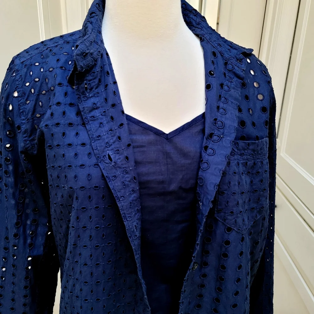 New! J. Crew sz 8 Classic Fit Eyelet Button Up Navy Blue Shirt Top NWT